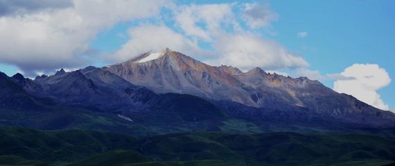 发现最美观景台-雅拉神山
