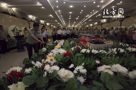 我们的英雄 一路走好