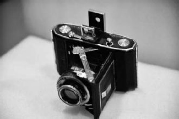 前方高能 起底李书福120软币的发家史 