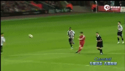 阿隆索的中场吊射