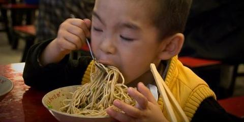 吃货最爱的工作:吃饭直播员