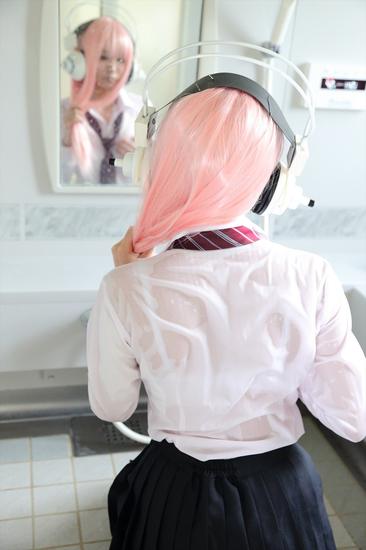 是世界首个cosplayer偶像组合.