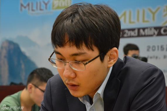 朴廷桓在比赛中(新浪体育资料图)