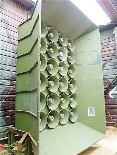 韩国在韩朝边境地区韩方一侧架设11套高音喇叭系统对朝进行扩音喊话。