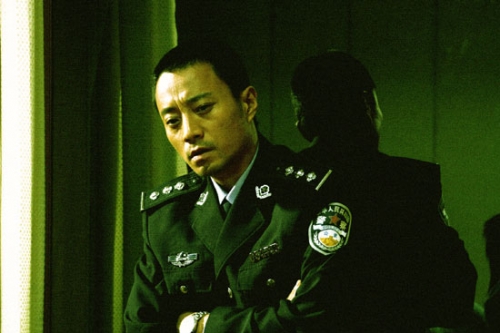 张涵予的硬汉警察魅力杀手锏:铁汉柔情警察代表作:《天下无贼》《李米