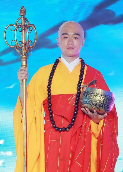 佟大为扮法海受惊与陈妍希绯闻父女