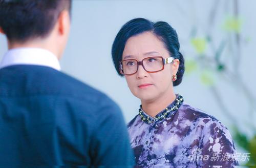 杨昆演绎女富豪