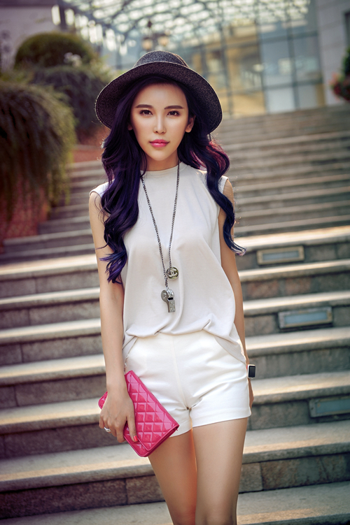 本色兵上映黄妍菲入学充电遥祝新片