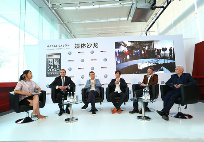 海兹曼教授和艺术家们畅谈文化艺术