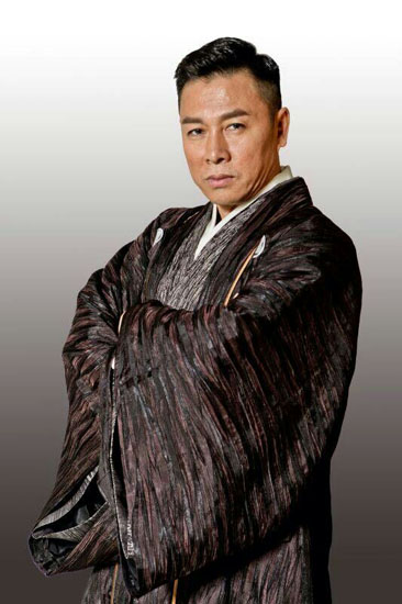 《卧底》开播 胡亚捷挑战反派演日本特务