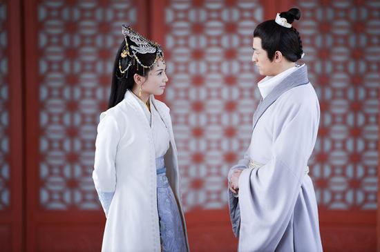 霓凰郡主对梅长苏似有相识