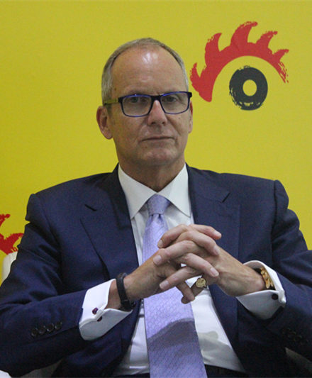 捷豹路虎联合市场销售与服务机构总裁 毕少朴