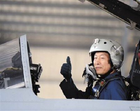 常丁求少将是此次阅兵中年龄最小的将军领队.