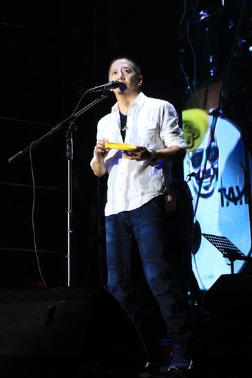 郝云
