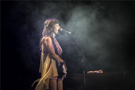 澳洲歌手lenka携新歌东海音乐节首演