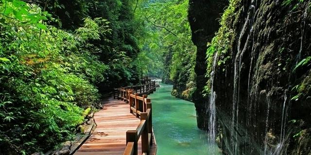 两部委:景区若违规涨价将降级