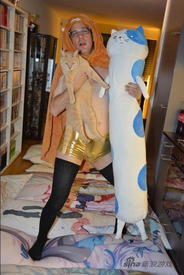 疯狂宅男COS萝莉撒娇 全程无节操高能慎入