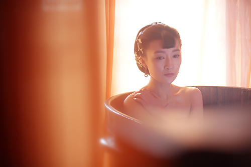 《铁在烧》曲双双被抢亲后为大局牺牲|曲双双|铁在烧|刘涛_新浪娱乐