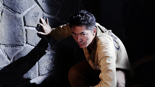 冲出月亮岛朱泳腾戏里戏外秀智商