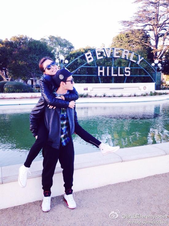 徐正曦与周丽淇昔日恩爱合影