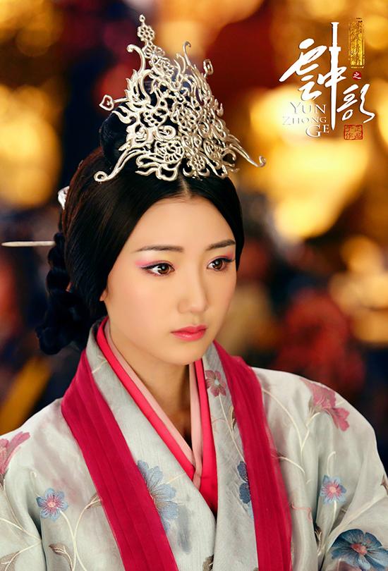 毛晓彤饰"上官小妹"