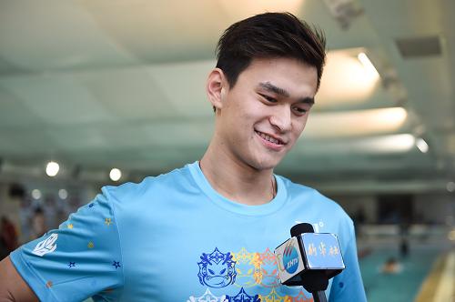 孙杨接受采访