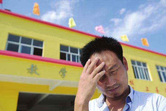 霍邱县民办新才小学校长。