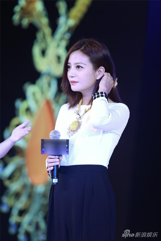 赵薇亮相放话港囧票房超泰囧