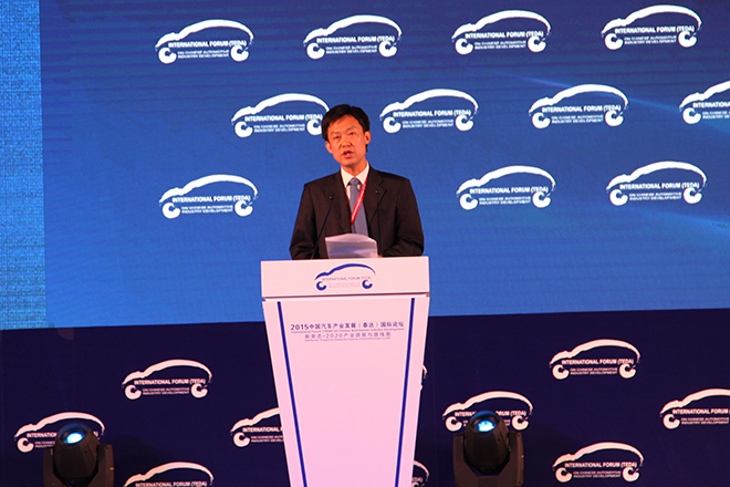 工业和信息化部装备工业司副司长 瞿国春