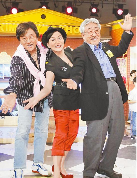 陶大伟(左)和孙越(右)一起上张小燕的《百万小学堂》,3人感情深厚.