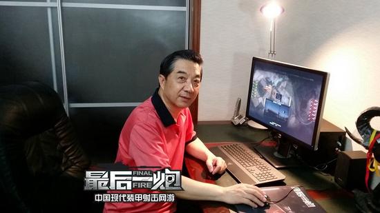 图04：张召忠将军等待进入战场