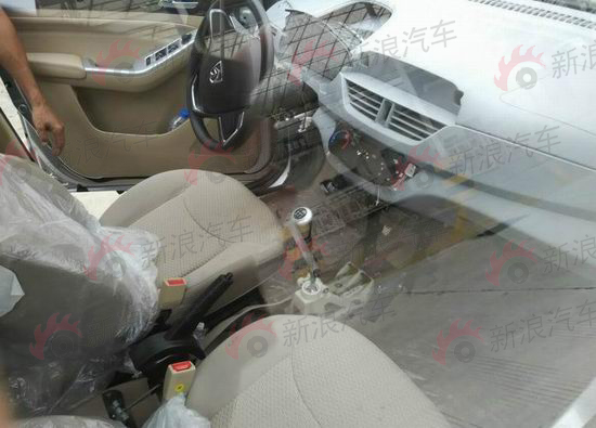 上汽通用五菱宝骏A0级两厢轿车谍照曝光