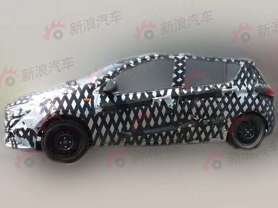 上汽通用五菱宝骏A0级两厢轿车谍照曝光