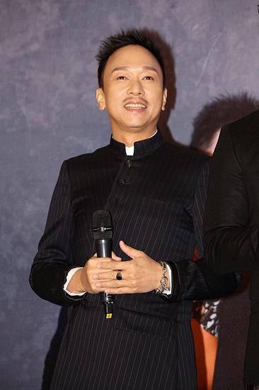 有心结？黄家强：Beyond现阶段不会合体_手机新浪网