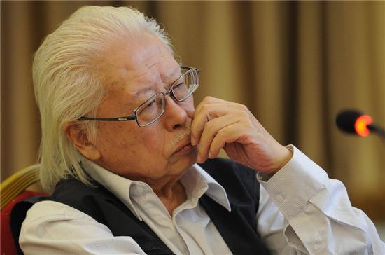 顾威:北京人艺国家一级演员,导演《烟壶》的导演