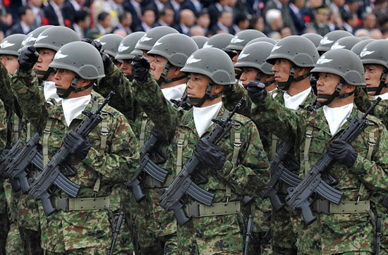 日本自卫队参与阅兵(资料图)