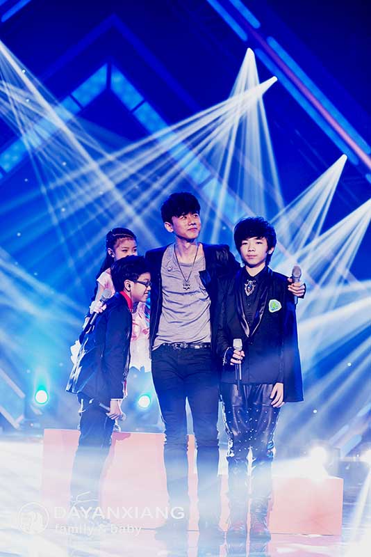 新声代3魏晨加盟 自曝12岁曾让妈妈失望|魏晨|中国新声代|第三季_新浪