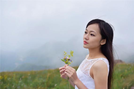 象棋美女时凤兰首谈爱情观 另一半要有“三才”_棋牌_新浪竞技风暴_新浪网