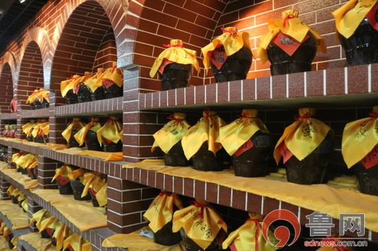 特别是在1999年3月,原山东省花冠酒厂改制为花冠酒业有限公司以后