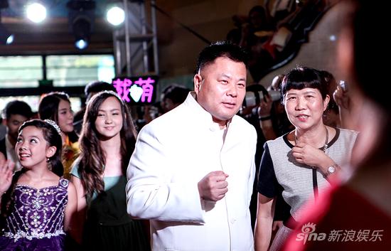 施建祥博士为少儿创意艺术项目做慈善