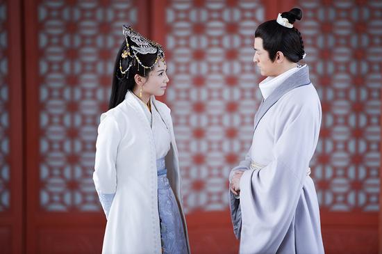 刘涛胡歌上演“苏凰恋”