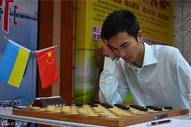 国际跳棋名将周伟(资料图)