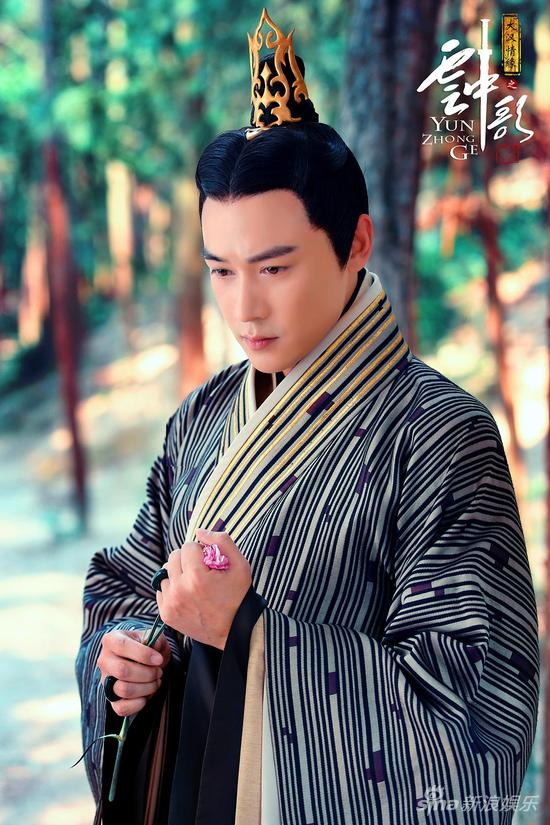 正文  新浪娱乐讯 美国电视界最高奖项艾美奖日前落幕,除了本土电视剧