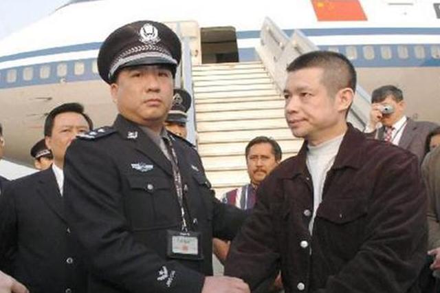 邝婉芳的丈夫许超凡遭逮(资料图)