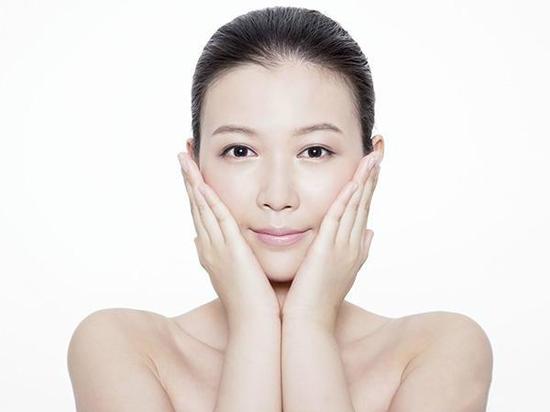 启初水润防晒霜好用吗 干性皮肤用什么防晒霜比较好