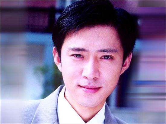 高鑫在《情深深雨蒙蒙》中出演的尓豪