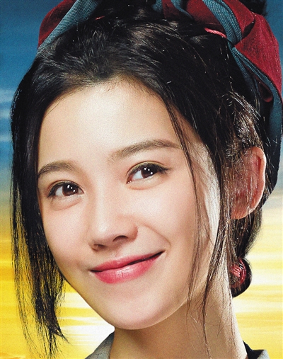 杨子姗饰女主角苏小美。