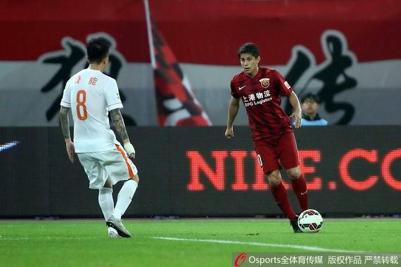 鲁能上港硬碰硬