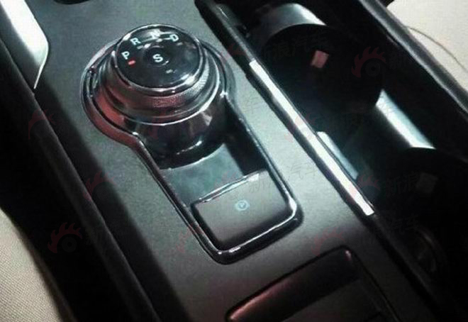 蒙迪欧中期改款谍照 长安福特同步引进