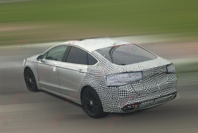 蒙迪欧中期改款谍照 长安福特同步引进